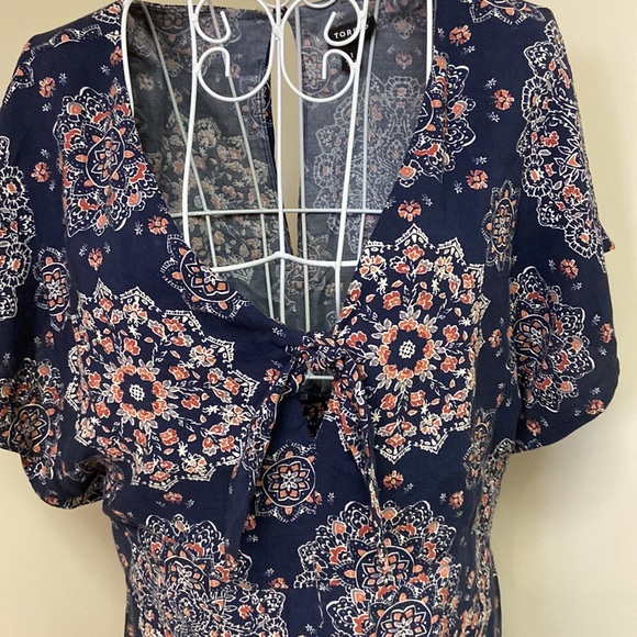 torrid Dresses & Skirts - Torrid size one, beautiful summer dress with flower design, very light weight.